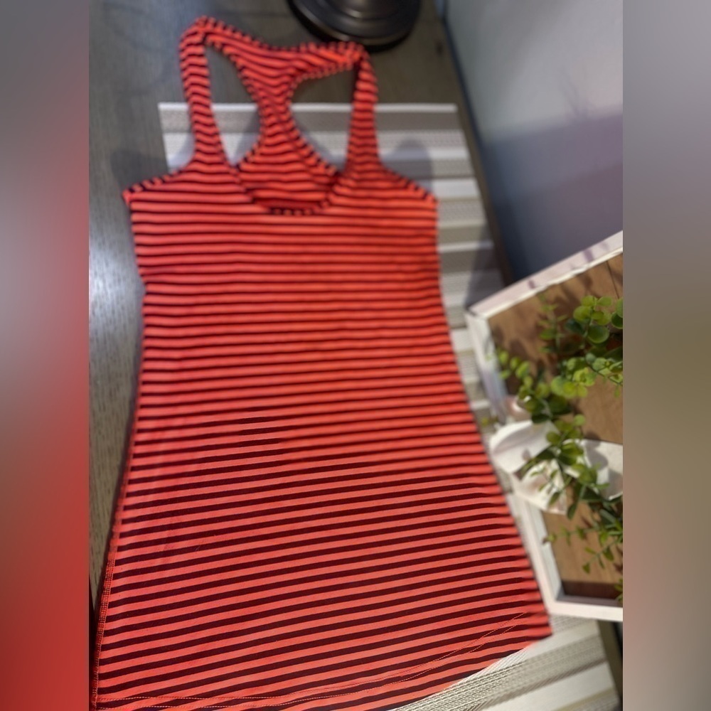 Lululemon 2 Cool Racerback Tank Flare Inkwell Navy Classic Stripe Orange EUC!